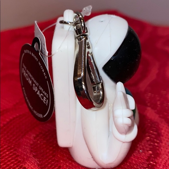 🔴 VERY RARE!! NOISE-MAKING ASTRONAUT ‼️Sanitizer Holder Brand New - Picture 7 of 8